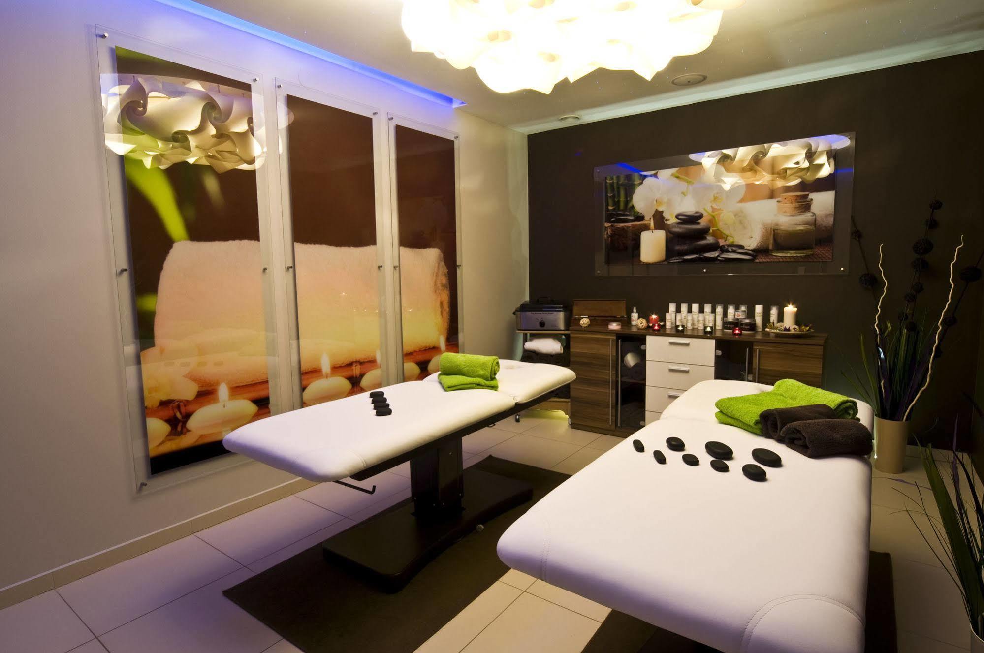 Hotel Zimnik Luksus Natury Spa & Wellness Ostre Kültér fotó